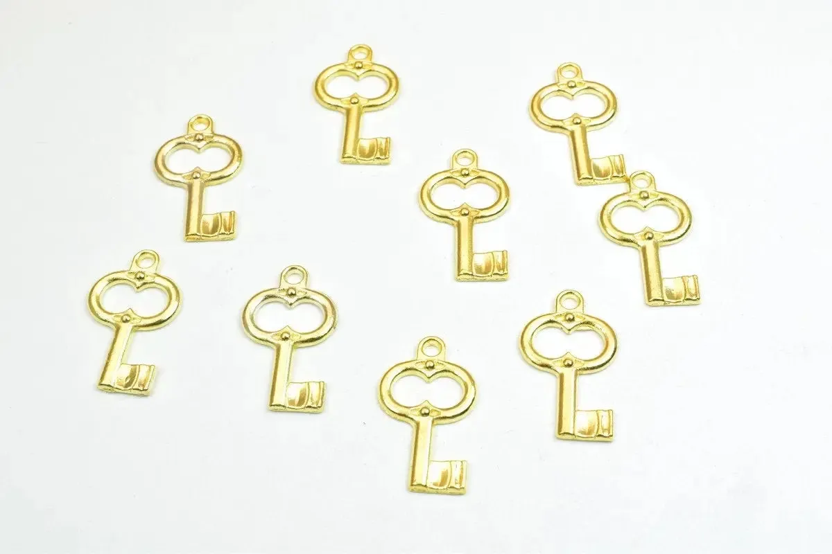 18 PCs Key Charm Pendant Bead Gold Size 21.5x12.5mm Decorative Design Metal Beads 1.5mm Jump Ring Opening for Jewelry Making