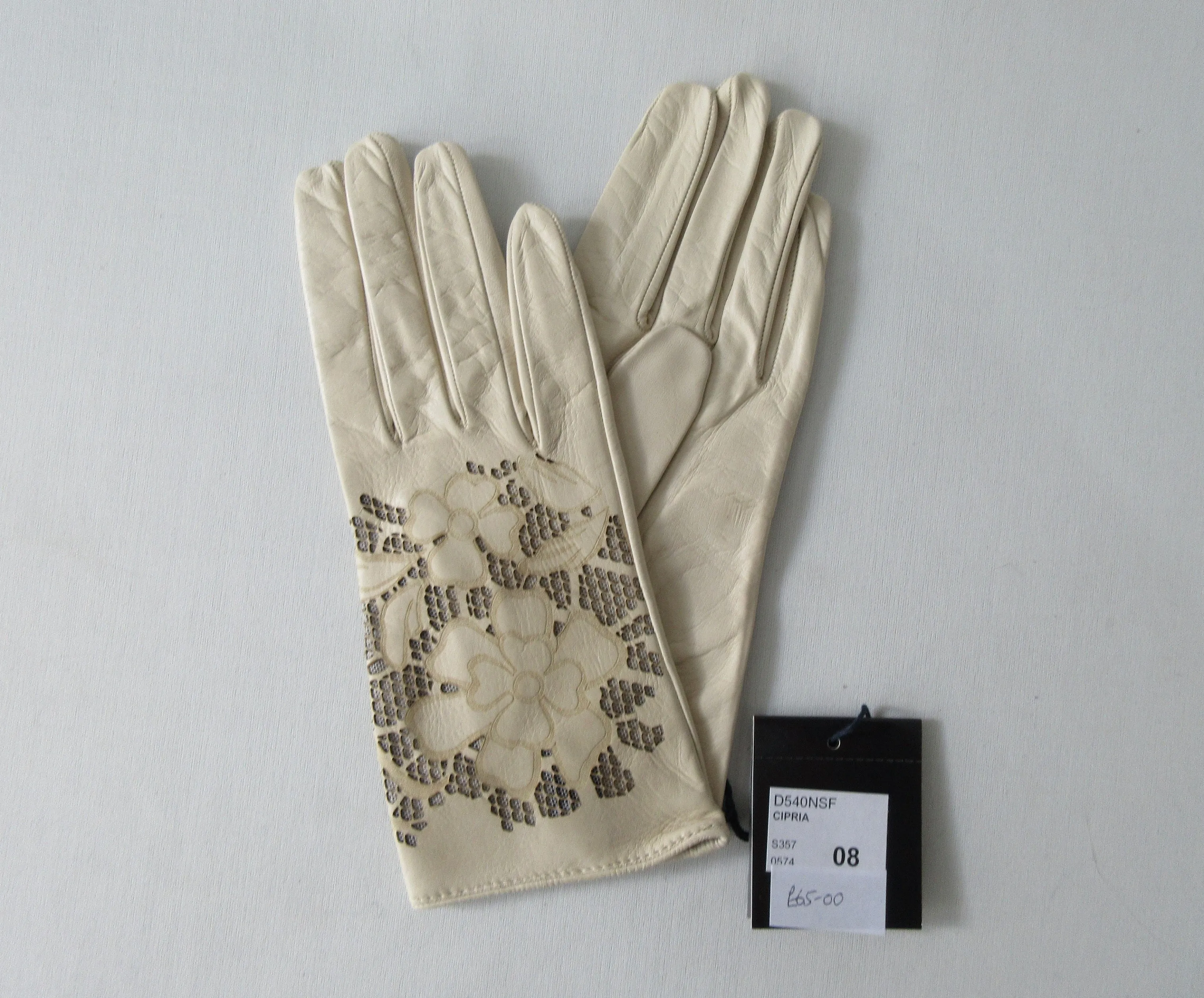 20G10 -Beige Floral Cutout Gloves