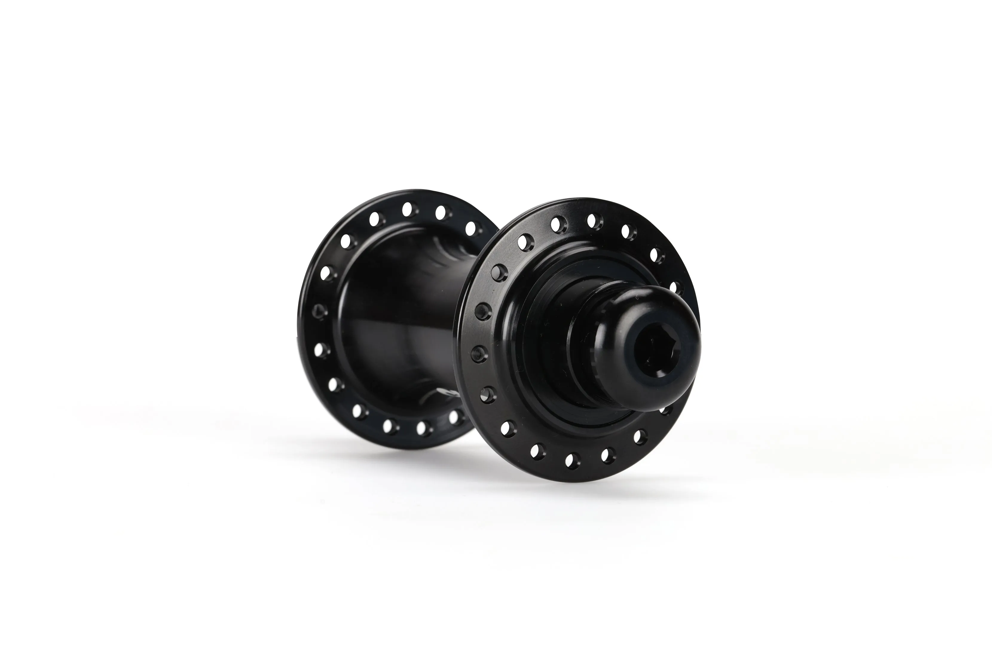 Cliq Finisher Front Hub