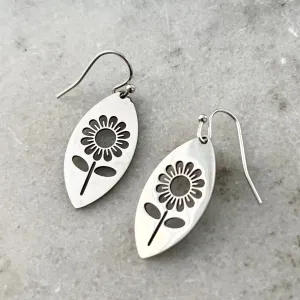 Daisy Cut Out Earrings - Silver