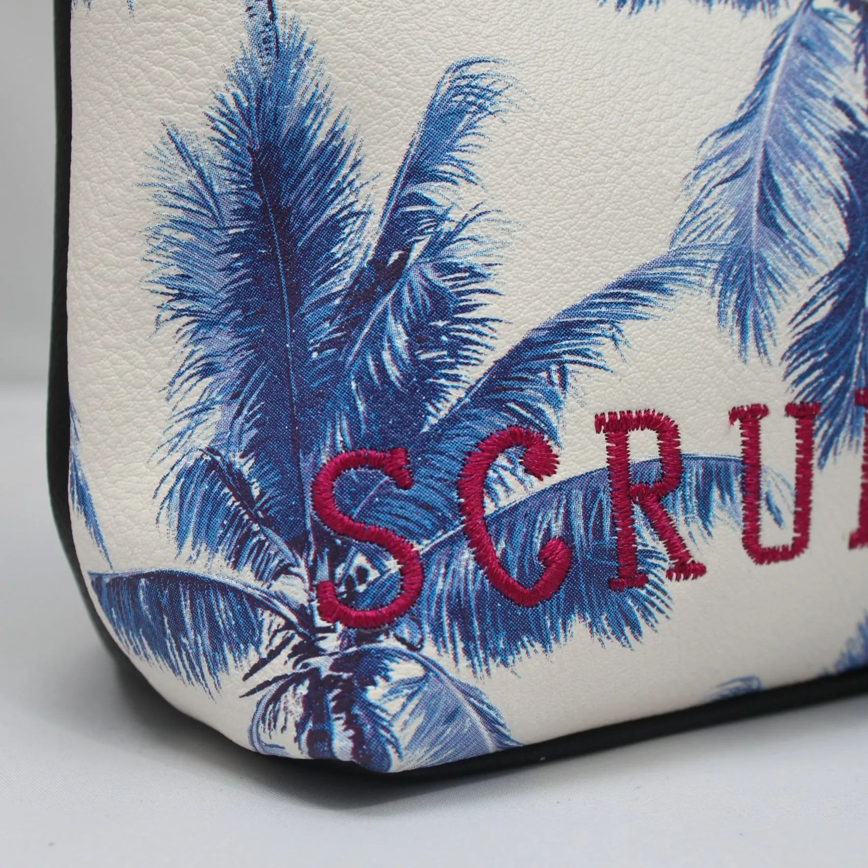 Petal Scrub Up Wash Bag